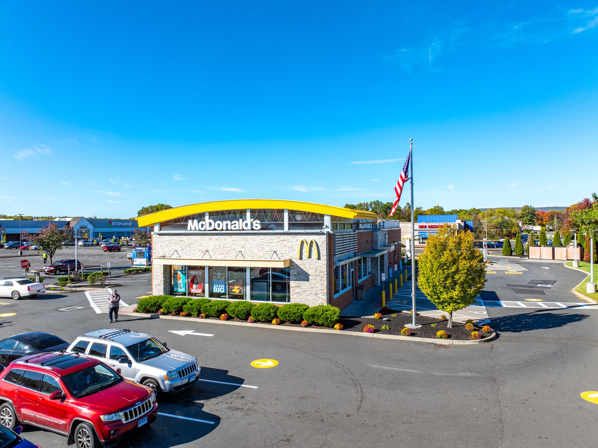 McDonalds, Bloomfield, CT à vendre Photo de l’immeuble– Image 1 sur 7