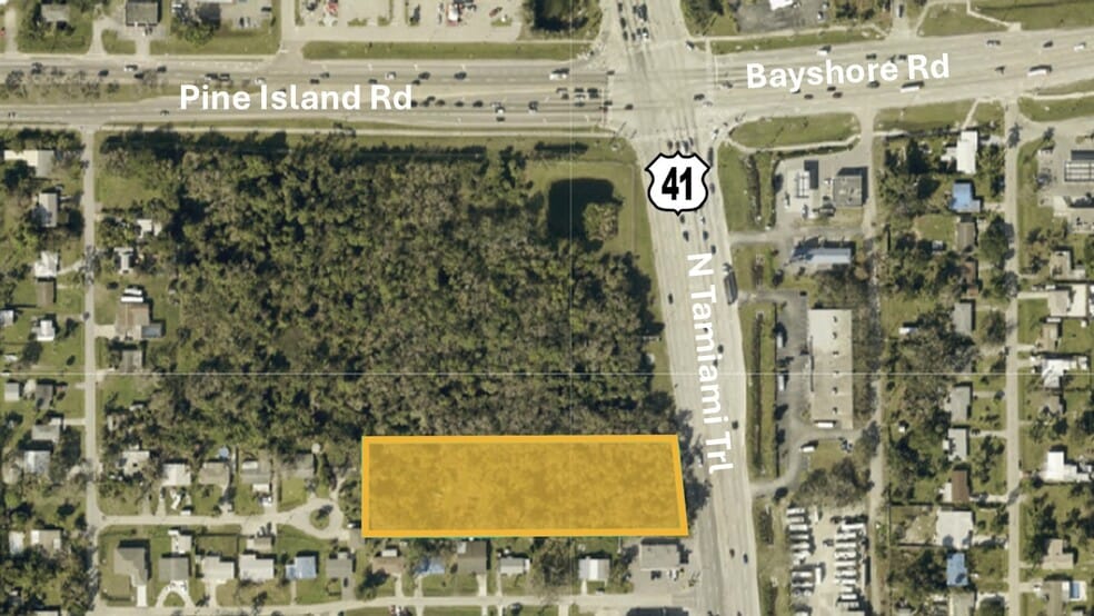 1701 N Tamiami Trl, North Fort Myers, FL à vendre - Aérien – Image 1 sur 1
