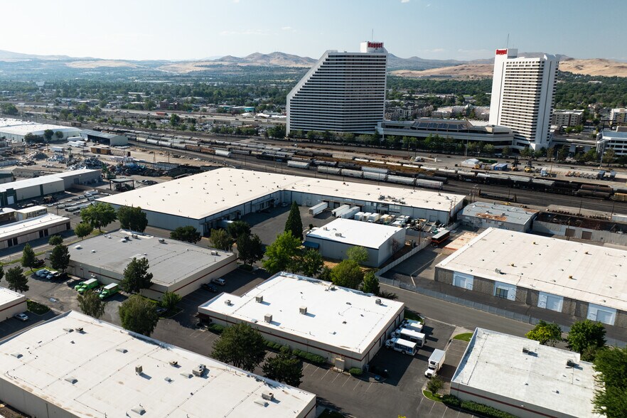 1280 Icehouse Ave, Sparks, NV à vendre - Photo de l’immeuble – Image 3 sur 10