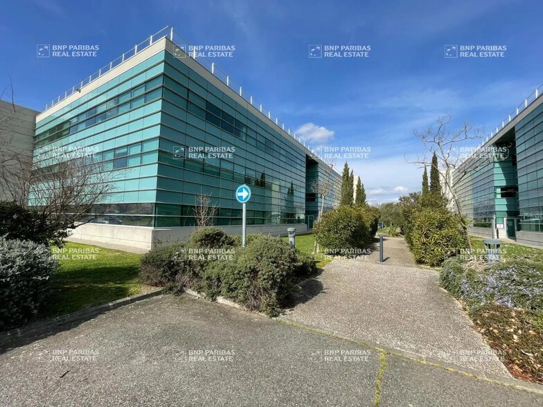 57 Avenue Du Général De Croutte, Toulouse à louer - Photo de l’immeuble – Image 2 sur 26
