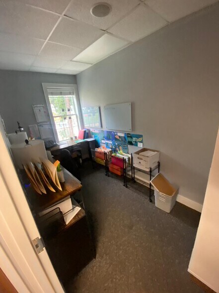 200 N Harbor Pl, Davidson, NC à louer - Photo de l’immeuble – Image 3 sur 8