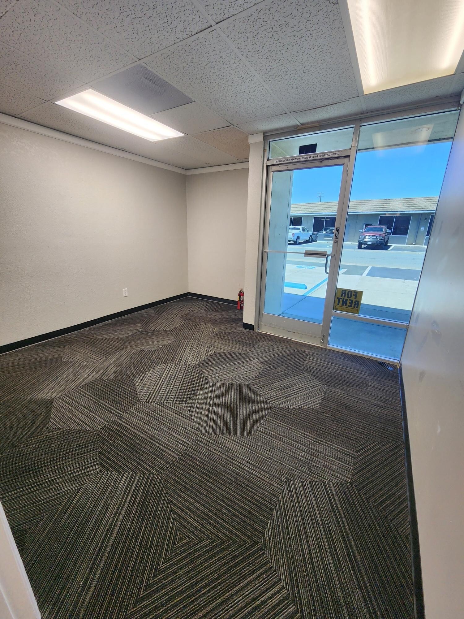228-244 Travis Ct, Suisun City, CA à louer Photo intérieure– Image 1 sur 7