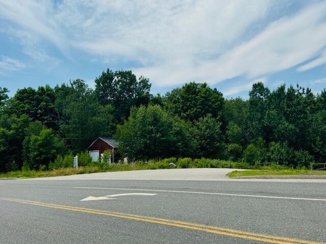 430 Narragansett Trl, Buxton, ME à vendre - Photo de l’immeuble – Image 3 sur 5