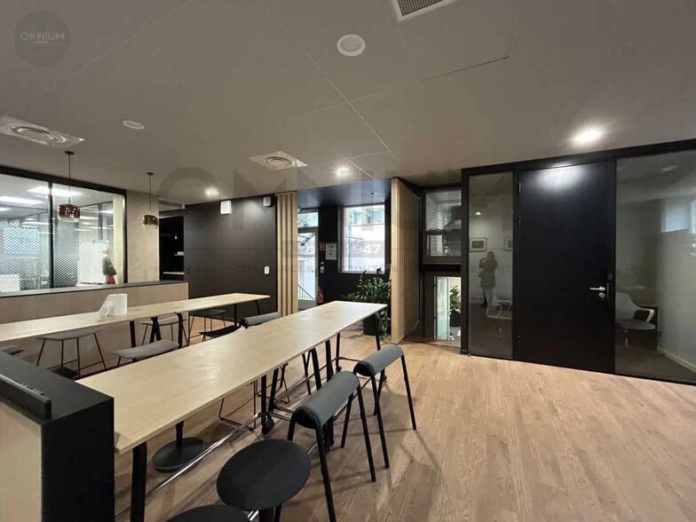 Bureau dans Lyon à louer - Photo de l’immeuble – Image 2 sur 13