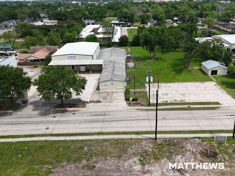905 Shaver St, Pasadena, TX à louer - Photo de l’immeuble – Image 2 sur 4