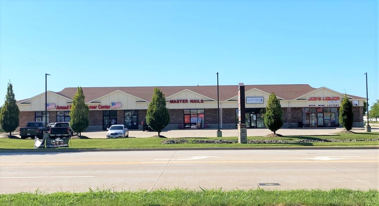 1807 W Bradley Ave, Champaign, IL à louer Photo intérieure– Image 1 sur 1