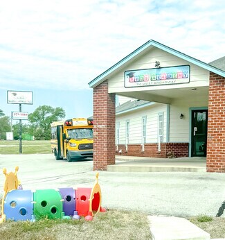 Plus de détails pour 710 W Broadway St, Collinsville, OK - Local commercial à vendre