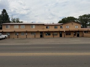 125 Camino de la Merced, Taos, NM à louer Photo intérieure– Image 1 sur 7