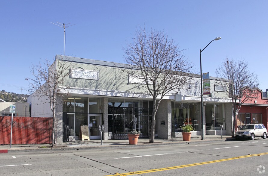 4138-4144 Macarthur Blvd, Oakland, CA à louer - Photo principale – Image 1 sur 15