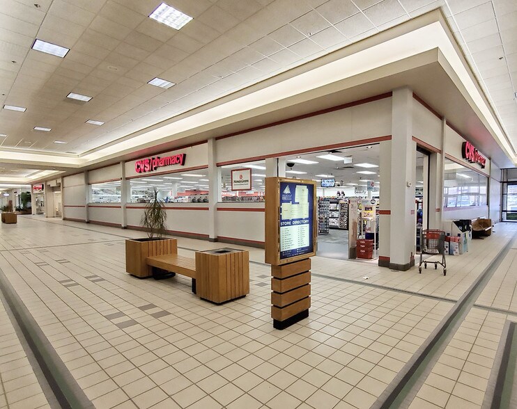 96 Daniel Webster Hwy, Belmont, NH à louer - Photo intérieure – Image 3 sur 22