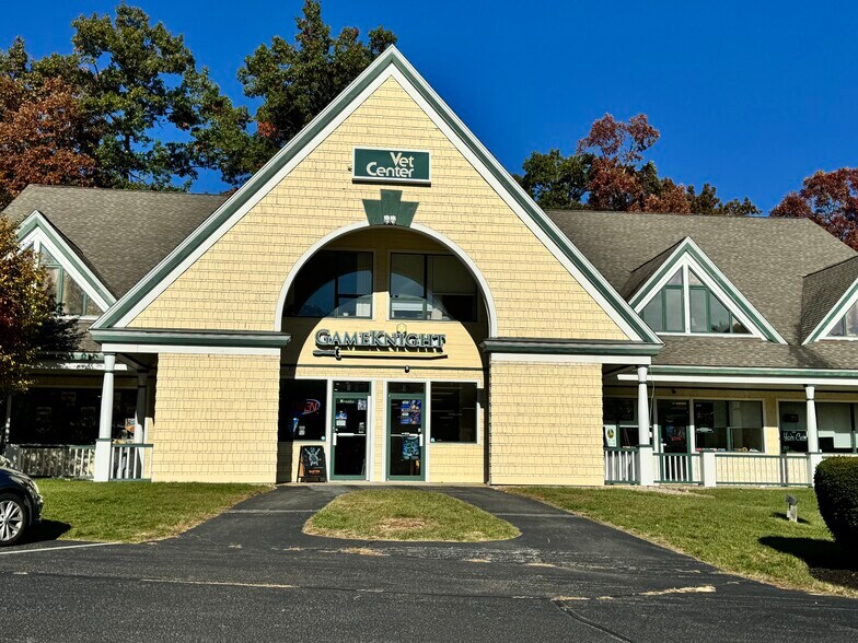 1461 Hooksett Rd, Hooksett, NH à louer - Photo de l’immeuble – Image 1 sur 7