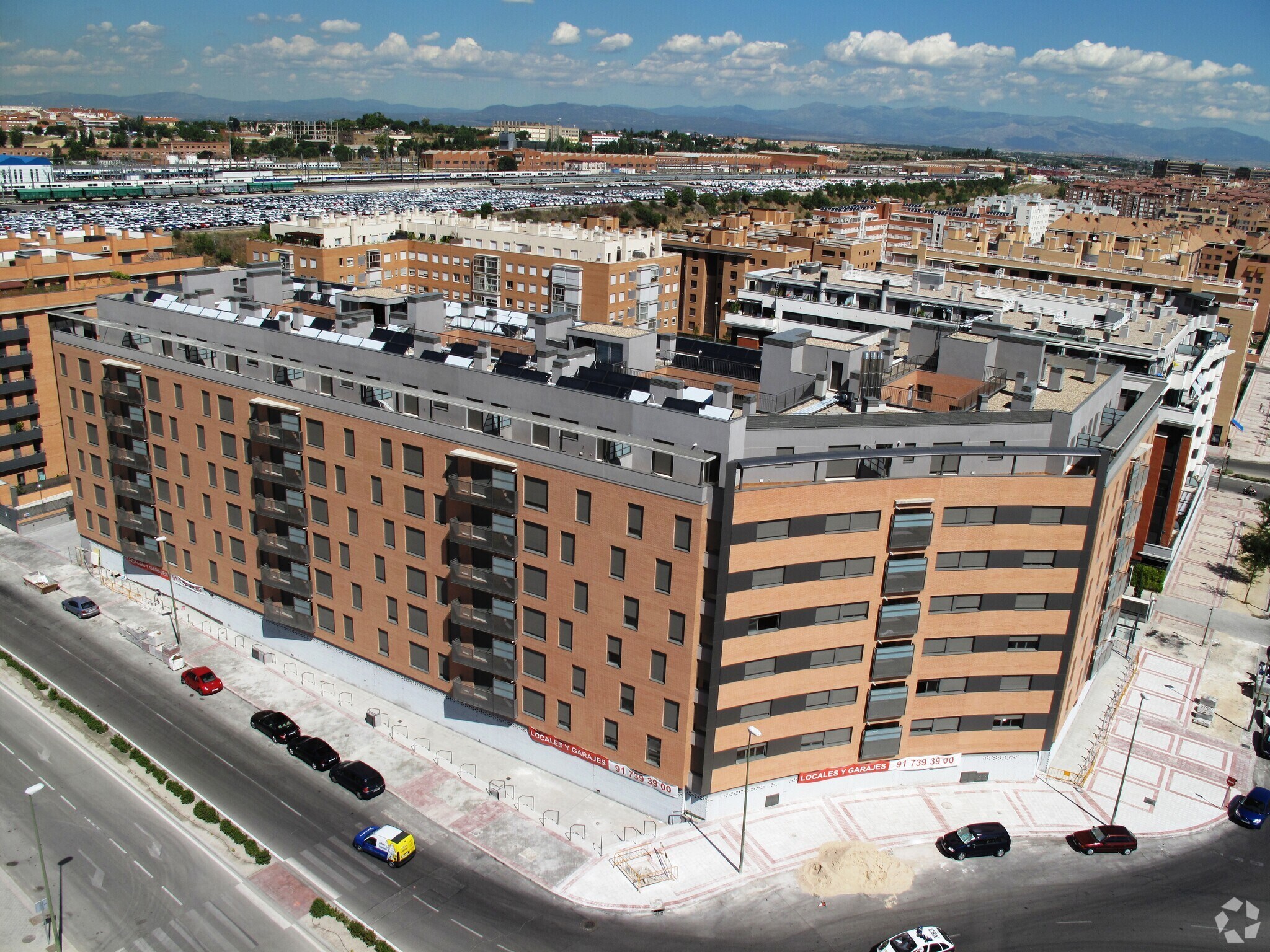 Local commercial dans Madrid, Madrid à louer Photo principale– Image 1 sur 2