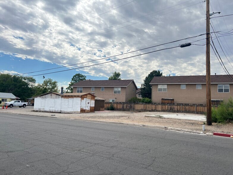 3301 Smith Dr, Reno, NV à vendre - Photo de l’immeuble – Image 3 sur 3