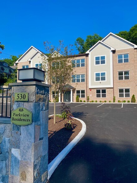 530 N Main St, Brewster Village, NY à vendre - Photo principale – Image 1 sur 5