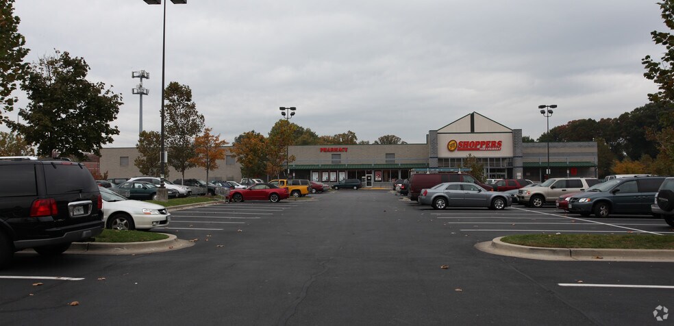 5604-5722 Ritchie Hwy, Baltimore, MD à louer - Photo principale – Image 1 sur 2