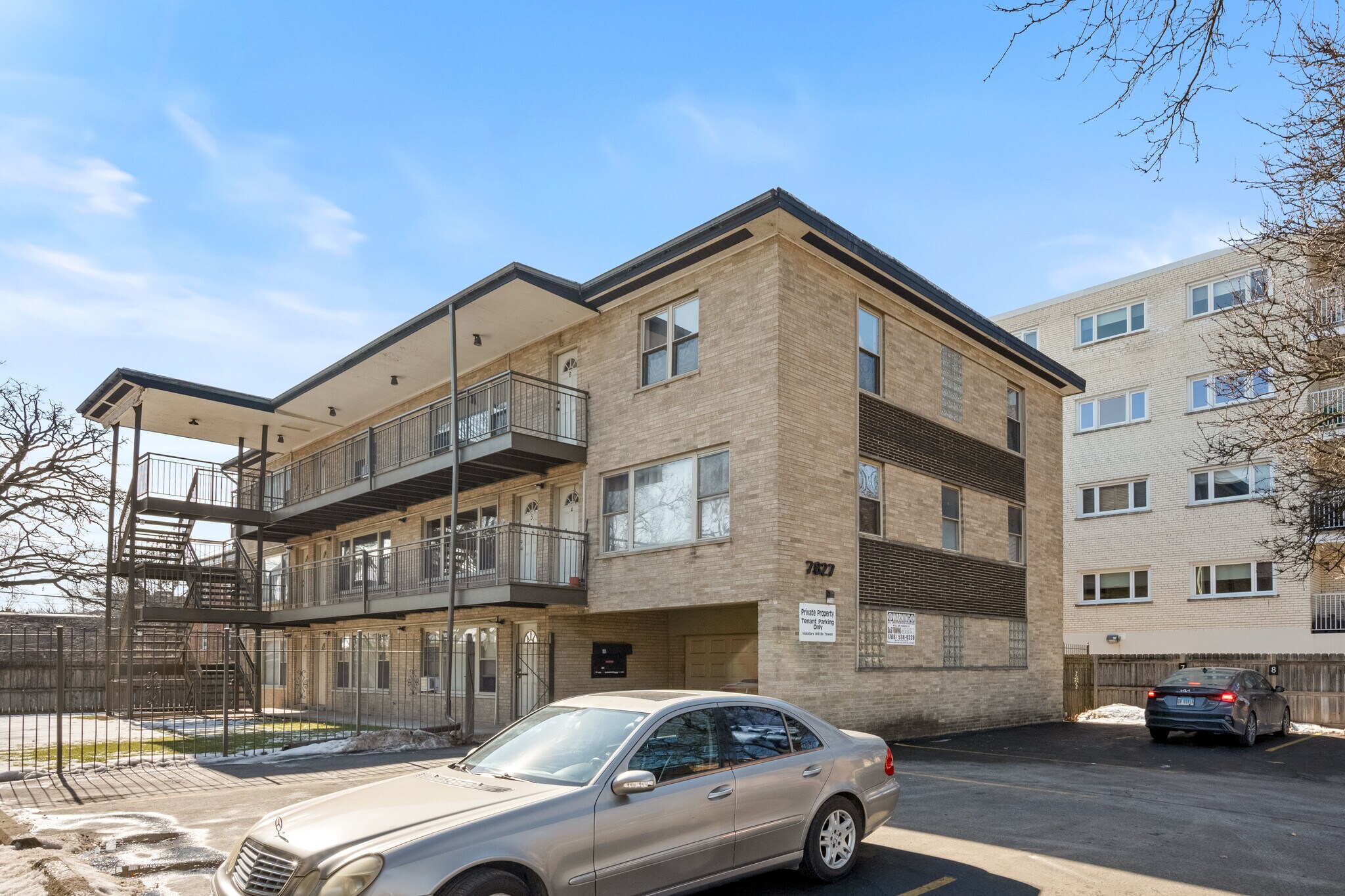 7827 North Ave, River Forest, IL à vendre Photo de l’immeuble– Image 1 sur 12