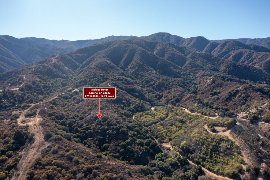 Lords Canyon Rd, Corona, CA à vendre - Photo de l’immeuble – Image 2 sur 14