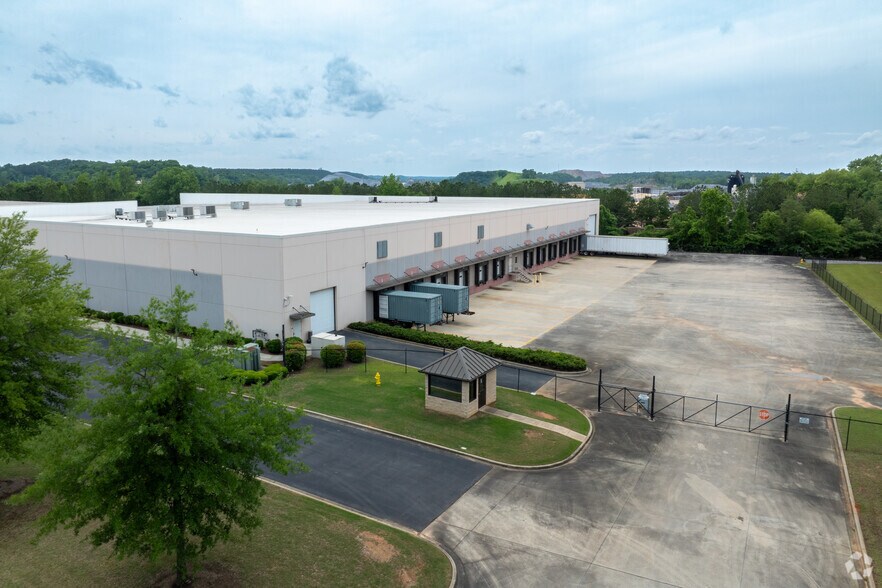 241 Commercial Park Cir, Calera, AL à vendre - Photo de l’immeuble – Image 2 sur 18