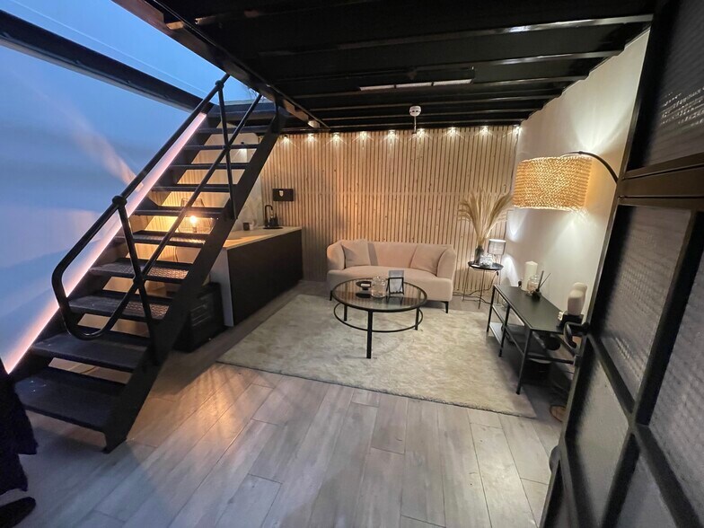 7-9 Ingate Pl, Londres à louer - Photo de l’immeuble – Image 1 sur 14