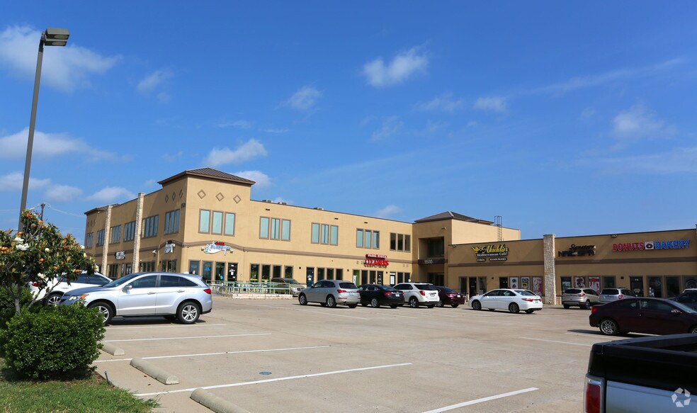 9500 Ray White Rd, Fort Worth, TX à louer - Photo principale – Image 1 sur 29