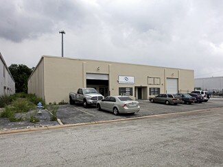 Plus de détails pour 2500 Dinneen Ave, Orlando, FL - Industriel/Logistique à louer
