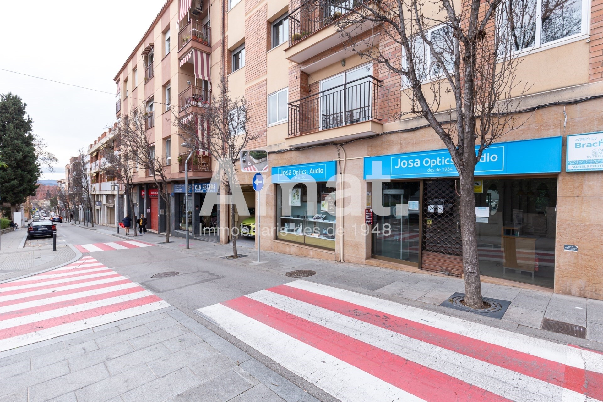 Local commercial dans Sant Just Desvern, Barcelona à louer Photo intérieure– Image 1 sur 2