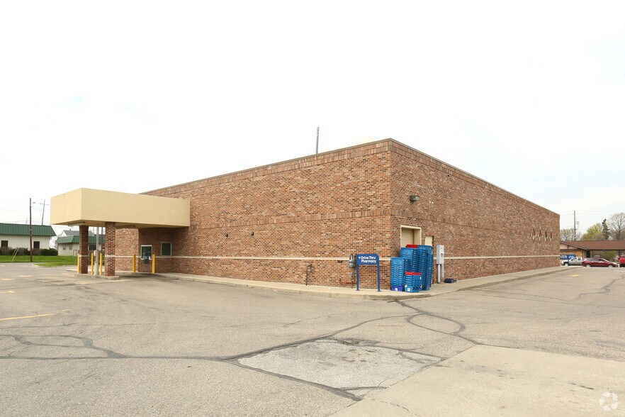 100 E Vienna St, Clio, MI à vendre - Photo de l’immeuble – Image 2 sur 3