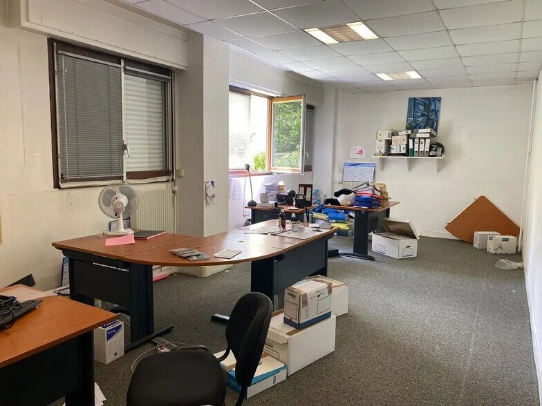 Bureau dans Paris à louer - Photo de l’immeuble – Image 2 sur 6