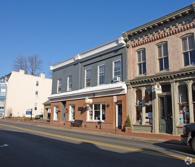 6 W Market St, Leesburg, VA à louer - Photo de l’immeuble – Image 2 sur 2