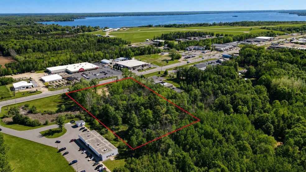 1342 E Green Bay St, Shawano, WI à vendre - Photo de l’immeuble – Image 1 sur 4