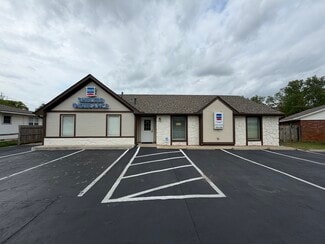 Plus de détails pour 1217 W Main St, Jenks, OK - Bureau à vendre