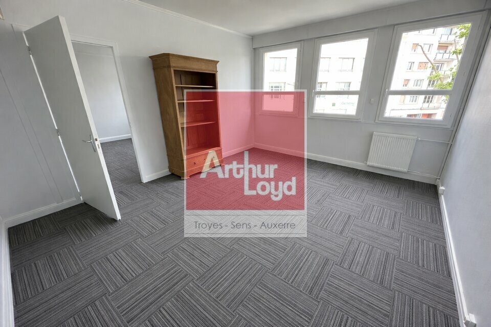 Bureau dans Troyes à louer Photo intérieure– Image 1 sur 9
