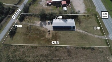 6798 Highway 321, Dayton, TX à louer Photo de l’immeuble– Image 2 sur 3