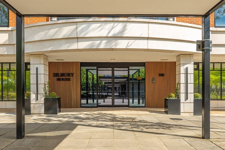 Silbury Blvd, Milton Keynes à louer - Photo de l’immeuble – Image 3 sur 17
