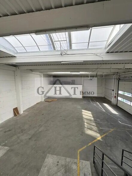Bureau dans Bagnolet à louer - Photo de l’immeuble – Image 1 sur 15