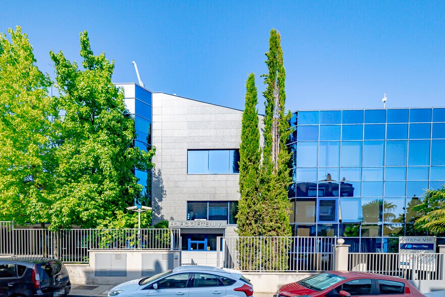 Calle Valle de Alcudia, 3, Las Rozas de Madrid, Madrid à vendre - Photo de l’immeuble – Image 3 sur 11