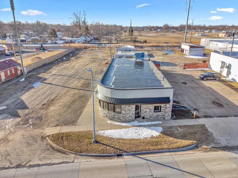 32413 Michigan Ave, Wayne, MI à vendre - Aérien – Image 2 sur 39