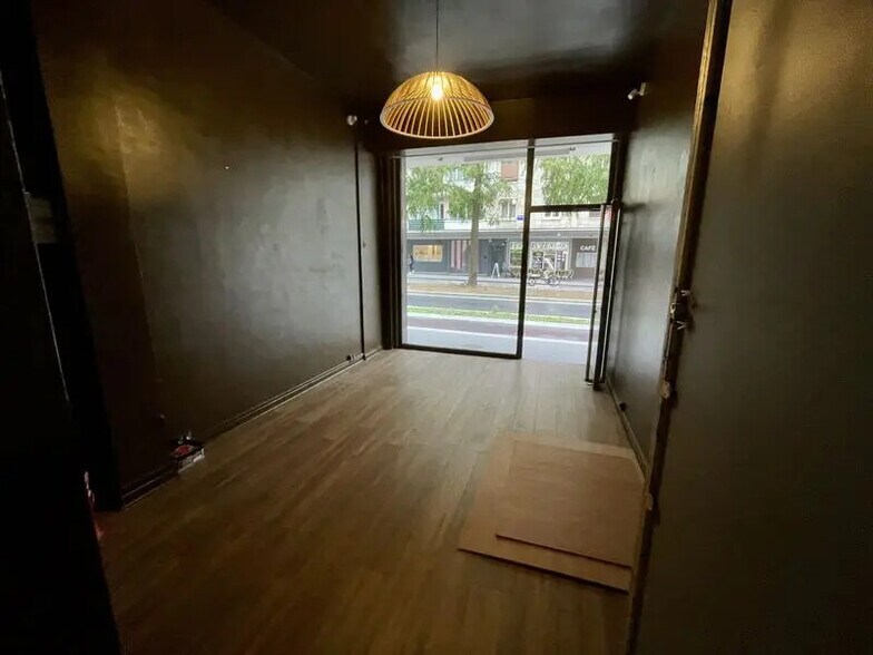 Local commercial dans Rouen à louer - Photo de l’immeuble – Image 3 sur 4