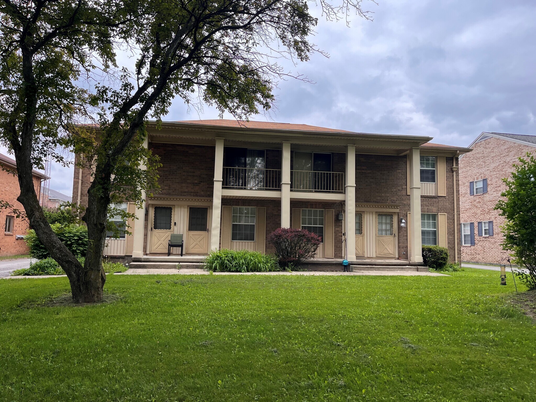 5442 Glenridge Dr, Toledo, OH à vendre Photo principale– Image 1 sur 2