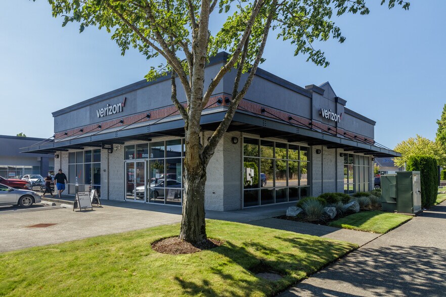 5700 100th St SW, Lakewood, WA à louer - Photo de l’immeuble – Image 2 sur 5