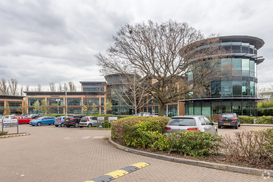 Davy Ave, Milton Keynes à louer - Photo principale – Image 1 sur 12