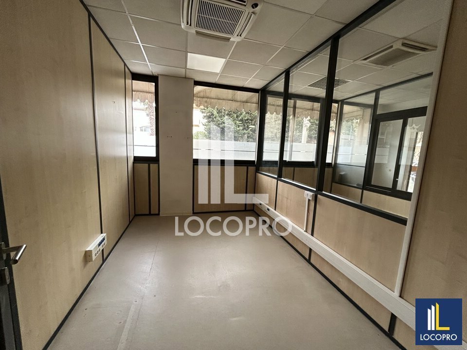 Local commercial dans Cannes à vendre Photo intérieure– Image 1 sur 12