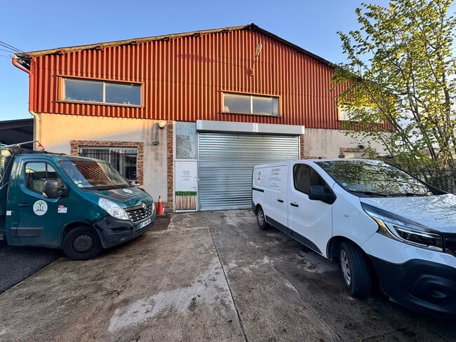 Plus de détails pour 42 Avenue De L'Yser, Houilles - Local d’activités à vendre