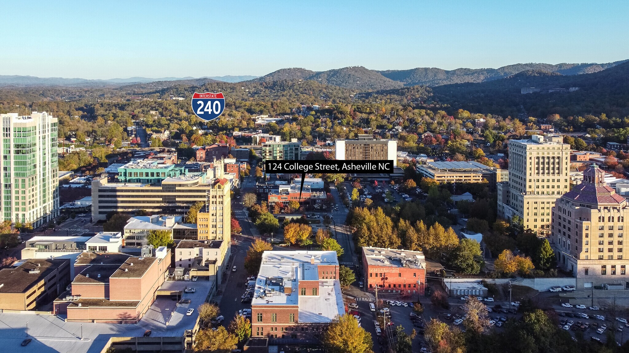 124 College St, Asheville, NC à vendre Photo principale– Image 1 sur 55