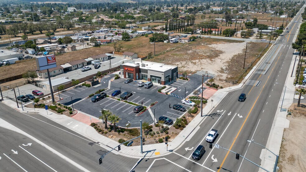775 E Ramsey St, Banning, CA à vendre - Photo de l’immeuble – Image 2 sur 20