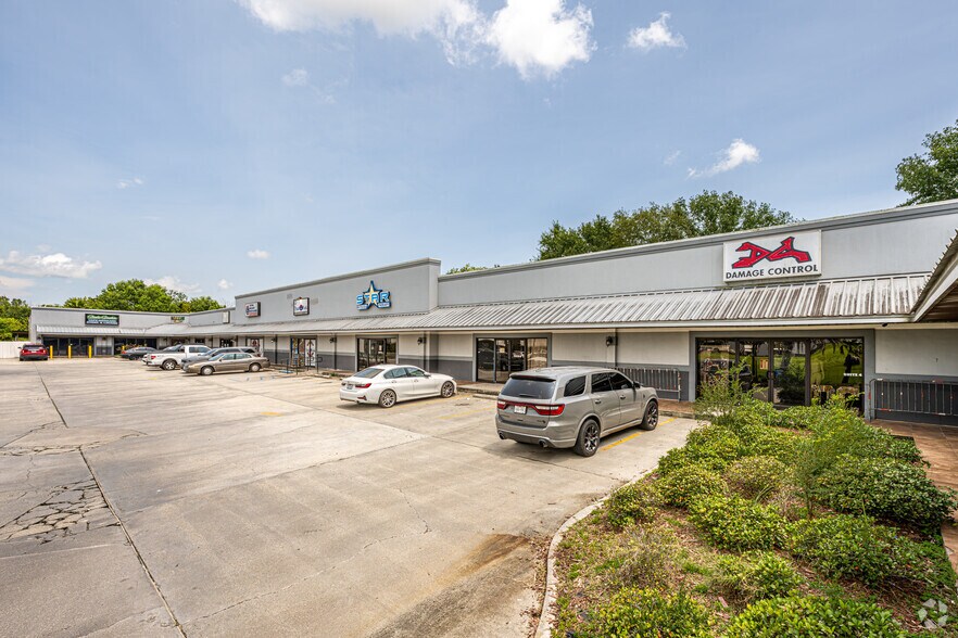 Bullard Avenue Regional Retail Center portefeuille de 4 biens à vendre sur LoopNet.fr - Photo de l’immeuble – Image 3 sur 20