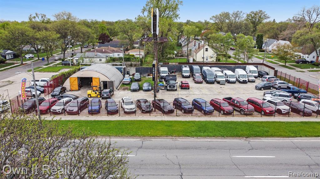 10411 W 8 Mile Rd, Detroit, MI à vendre Photo principale– Image 1 sur 26