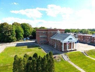 Plus de détails pour 16 Central st, Claremont, NH - Spécialisé à vendre