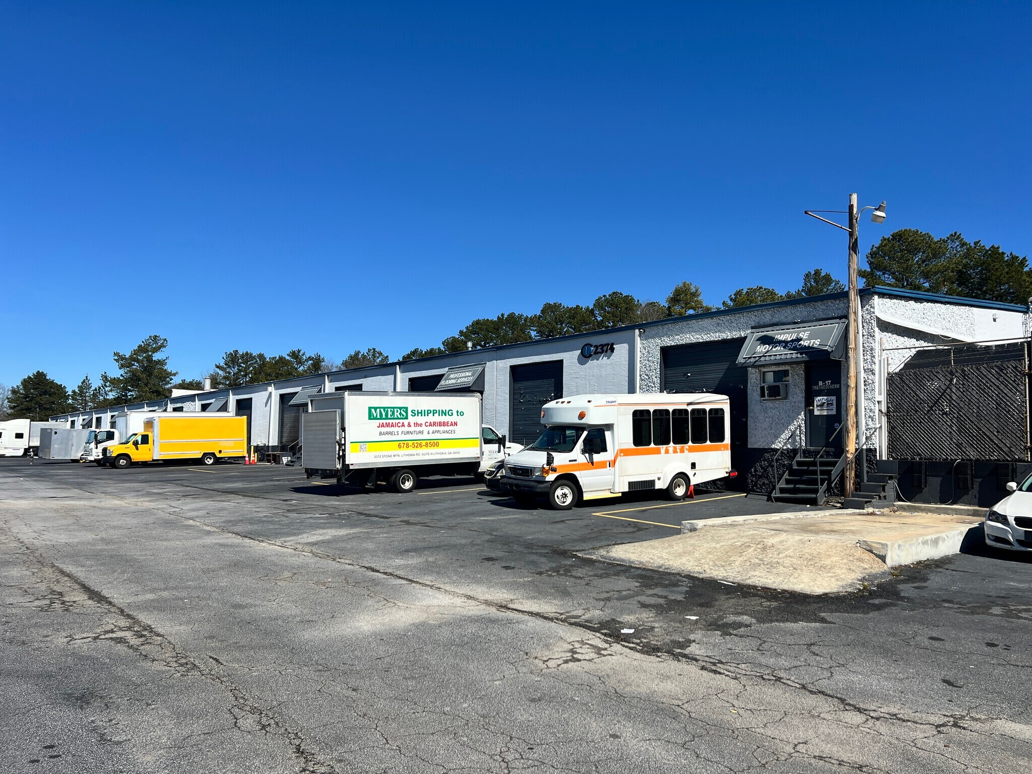 2374 Stone Mountain Lithonia Rd, Lithonia, GA à louer Photo principale– Image 1 sur 6