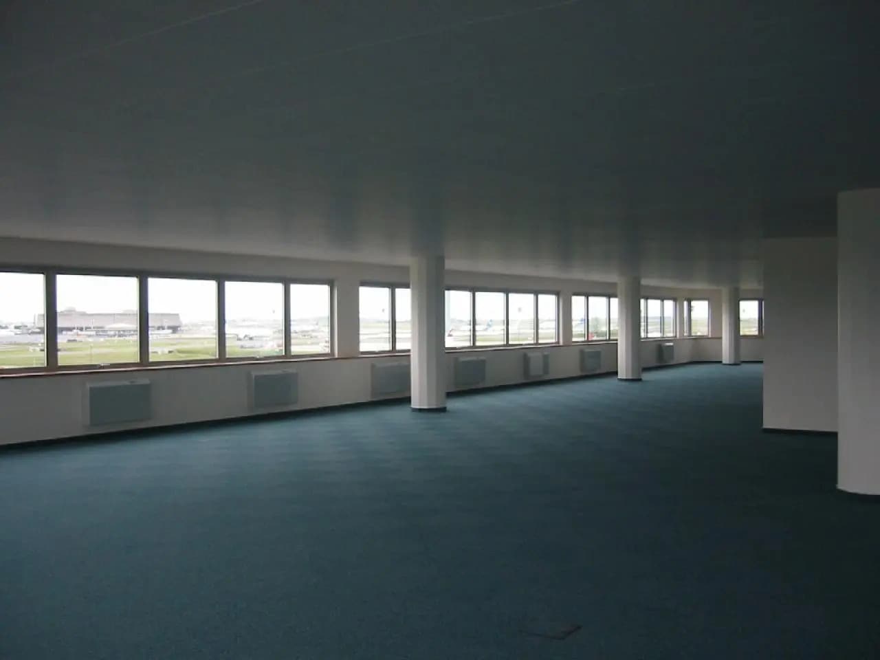 3 Place De Berlin, Tremblay-en-France à louer Photo de l’immeuble– Image 1 sur 11